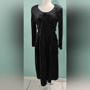 Jamie Brooke Vintage Sz M  Long Sleeve Black Midi Velvet Dress W Front Ties